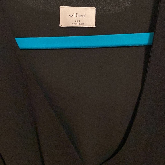 Aritzia Wilfred Wistful Blouse - perfect condition long sleeve cropped blouse - Picture 3 of 3